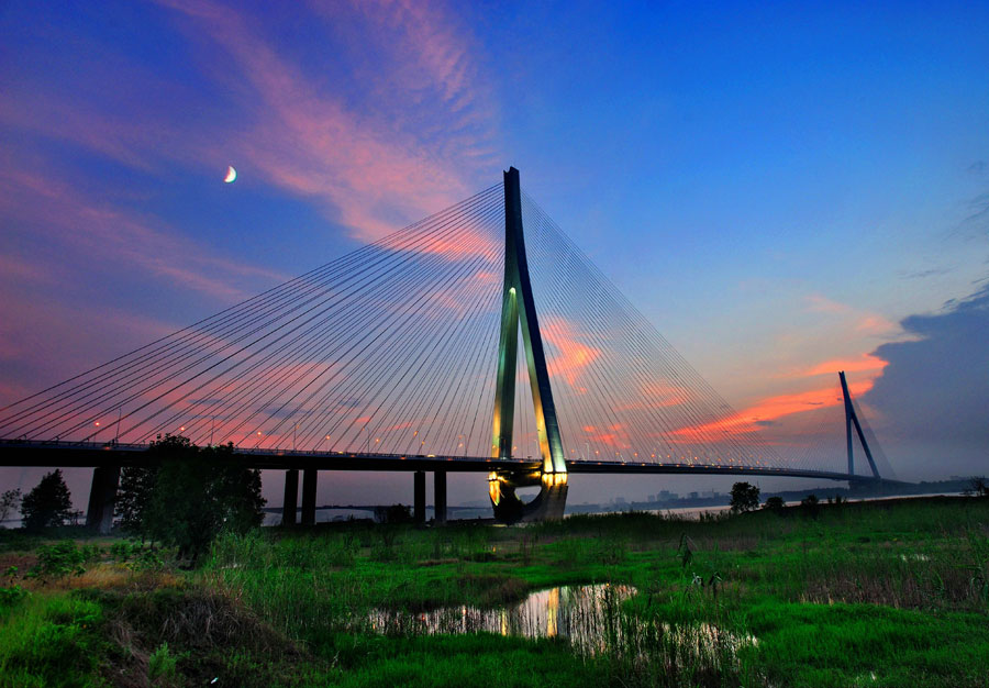 Puente Edong, en China